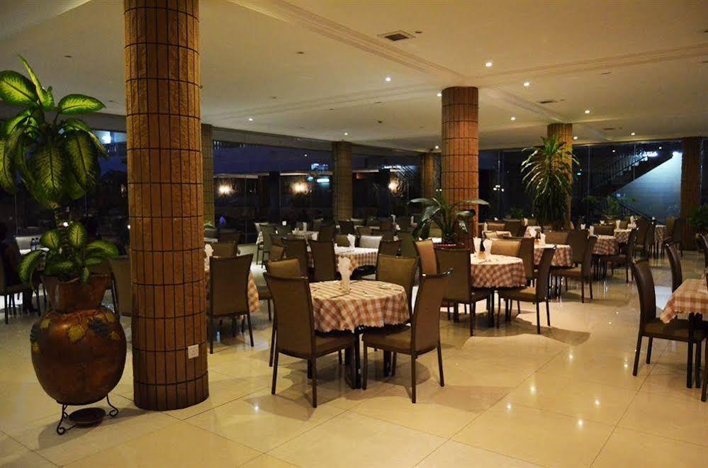 Mensvic Grand Hotel Akra Zewnętrze zdjęcie