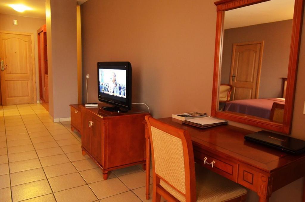 Mensvic Grand Hotel Akra Pokój zdjęcie