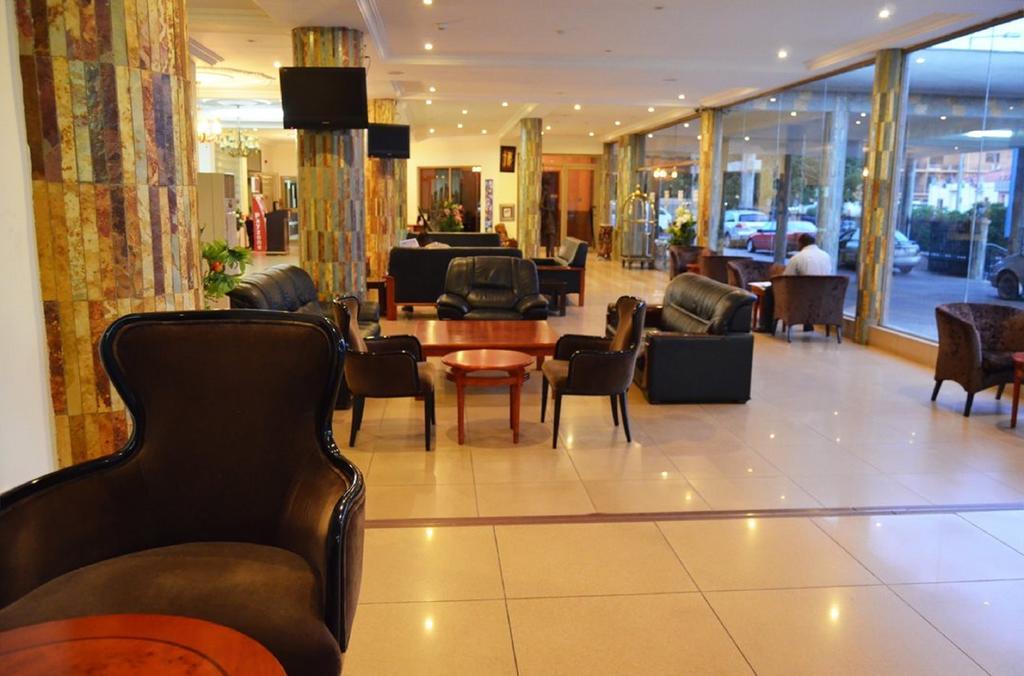 Mensvic Grand Hotel Akra Zewnętrze zdjęcie