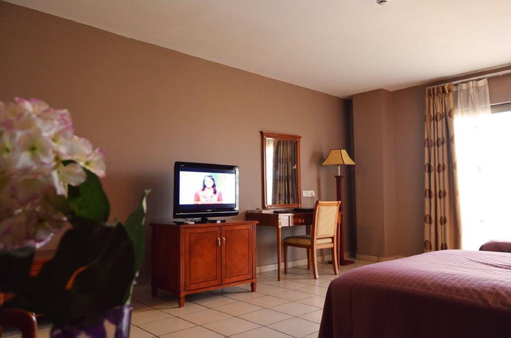 Mensvic Grand Hotel Akra Pokój zdjęcie